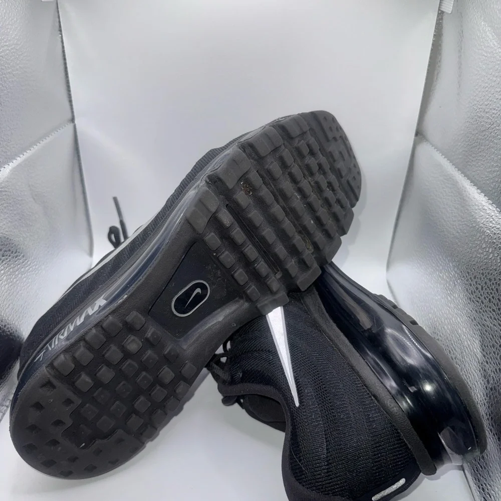 Nike Black and‎ White Sneakers with Air Max Cushioning
